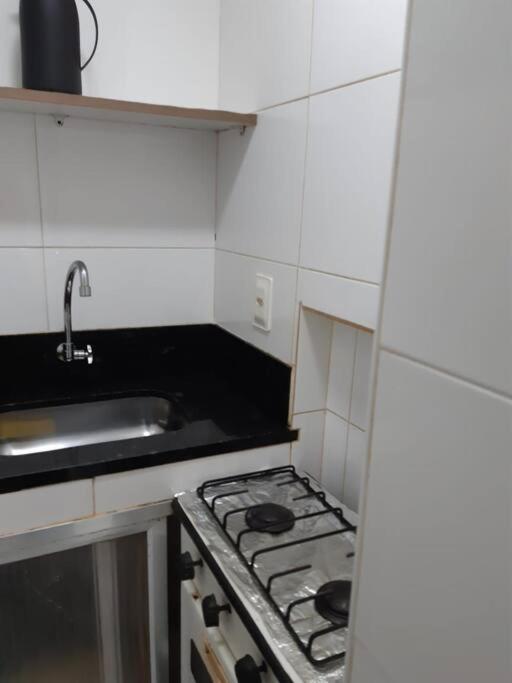 Quarto E Sala A Uma Quadra Da Praia Copacabana Posto 02 Rio de Janeiro Exterior photo